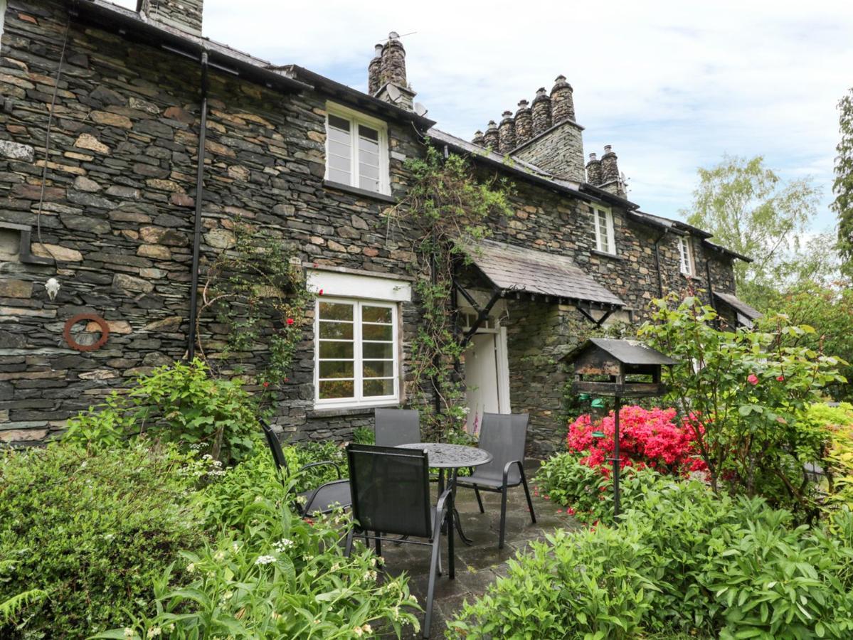 Ednas Cottage Ембълсайд Екстериор снимка