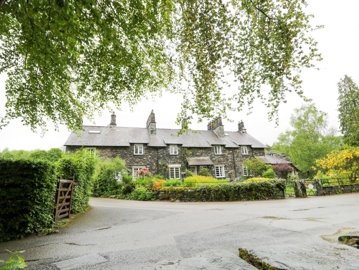 Ednas Cottage Ембълсайд Екстериор снимка